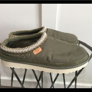tasman mlt slipper